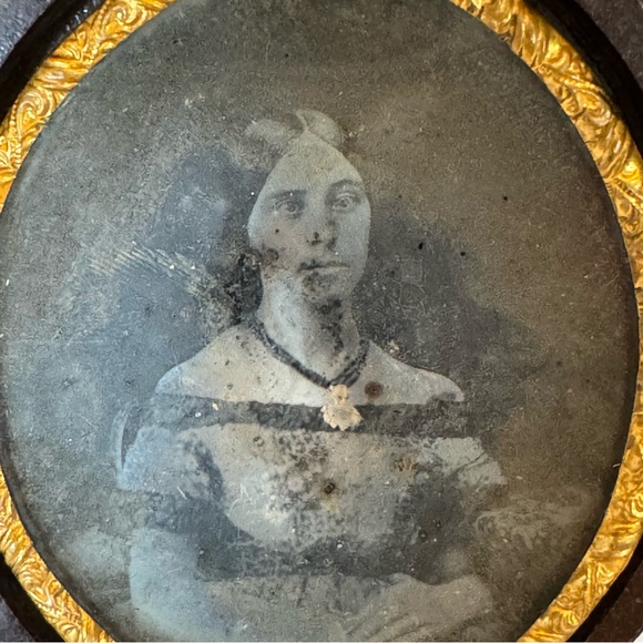 Antique 1856 S. Speck/H. Halverson Wooden Photograph Genuine Union Case Hinged - Picture 3 of 16